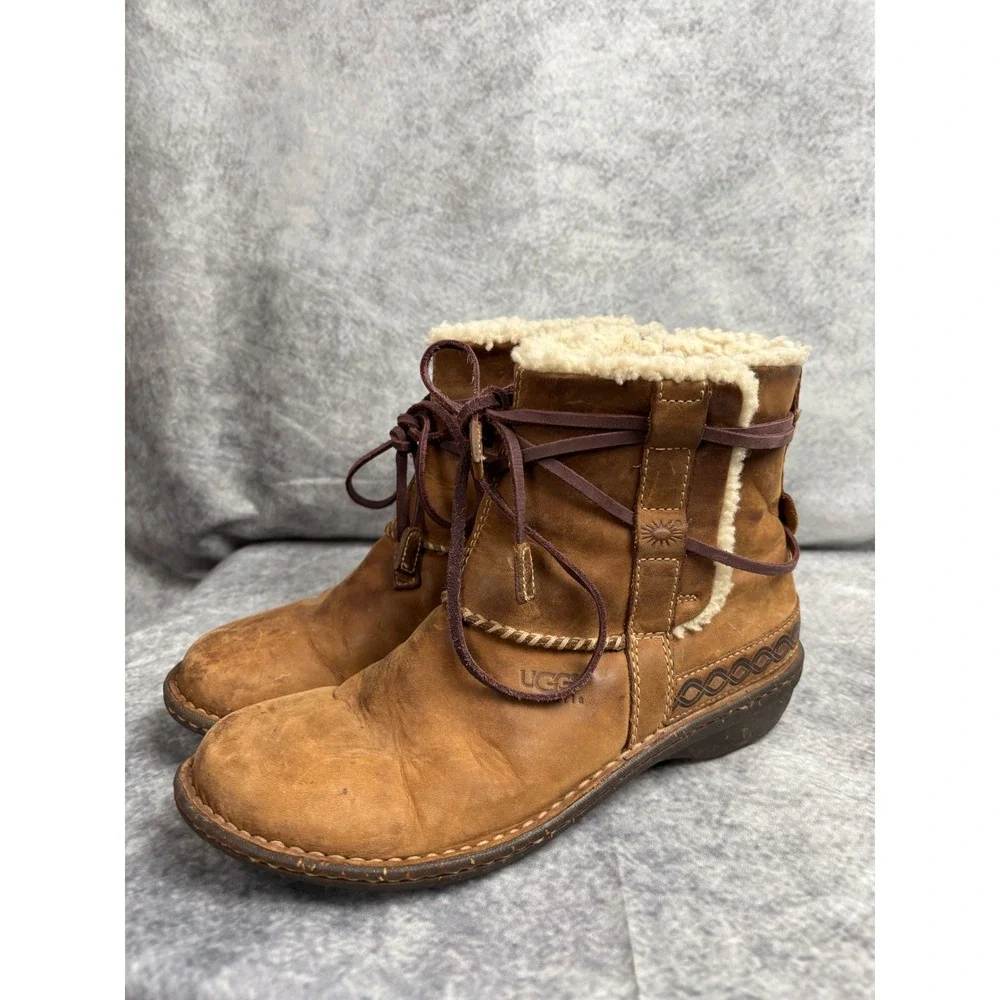 UGG Australia Cove 5136 Nubuck Brown Leather Ankle Boots Booties Size 10‎